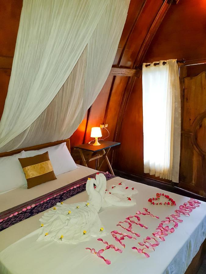 Leaf Coco Bungalow Gili Air Exterior photo